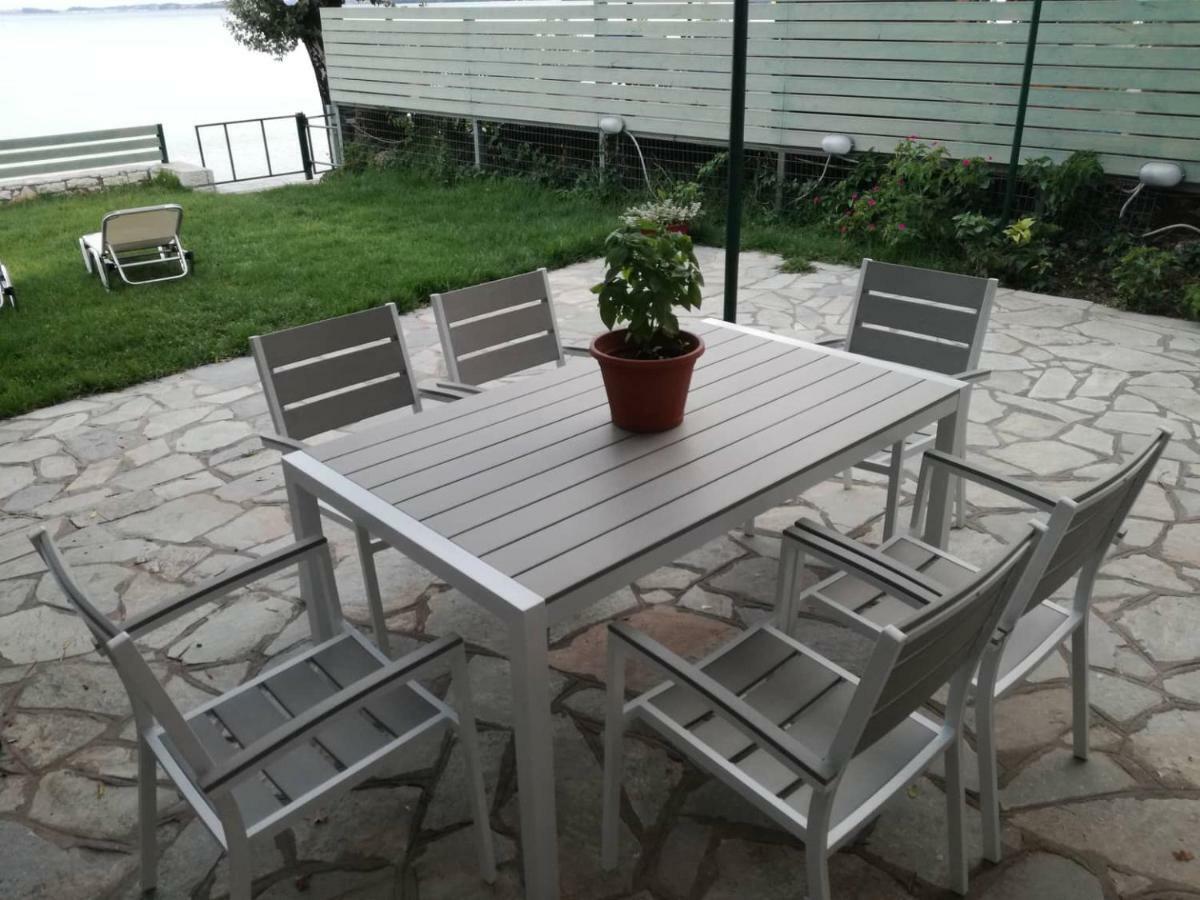 Stami'S Seaside Apartment Pyrgi  Exterior photo