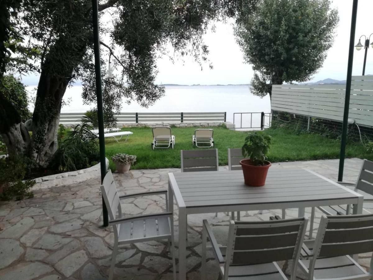 Stami'S Seaside Apartment Pyrgi  Exterior photo